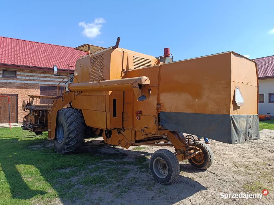 KOMBAJN ZBOŻOWY BIZON Z056 Kozierogi