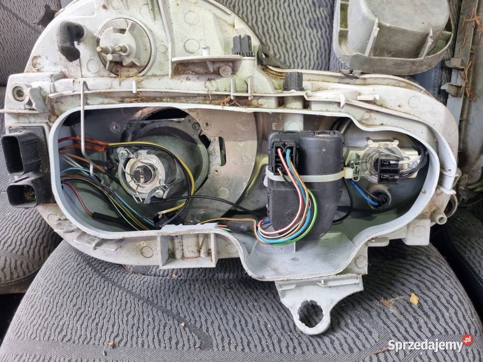 Mercedes E Klasa W210 300TD Lampy Przednie małopolskie sprzedam