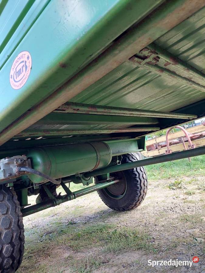 Rozrzutnik obornika Agromet 4t