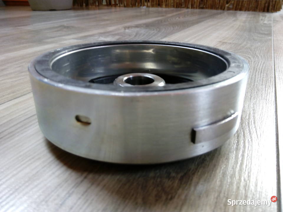 MAGNETO KAWASAKI GPZ500 EN500 KLE500 Trzeciewiec sprzedam