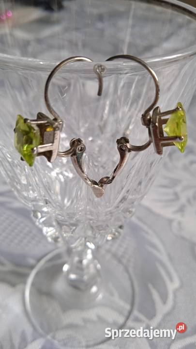 POSREBRZANE KOLCZYKI Z SELEDYNOWĄ DOMINANTĄ Piła