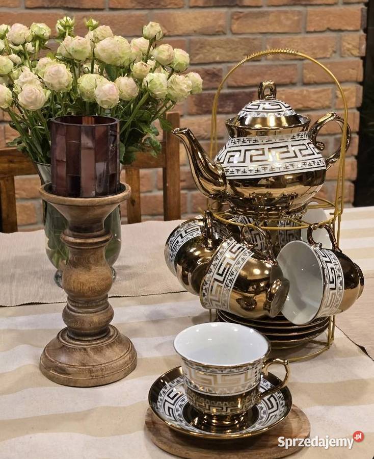 129 Zestaw herbaciany 6 filiżanek ze spodkiem Zabrze sprzedam