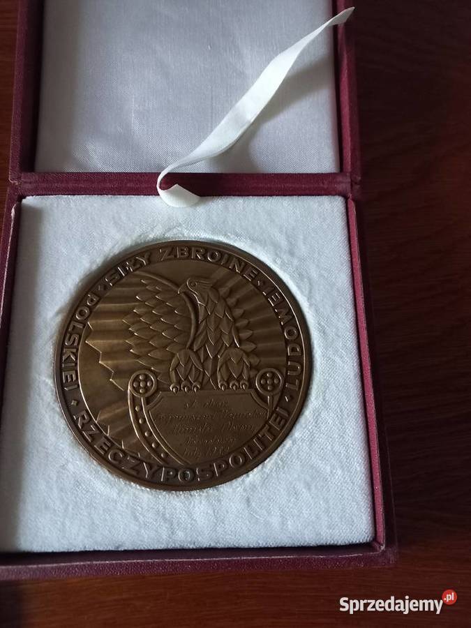 zestaw 15 medali o tematyce historycznej Goliszów