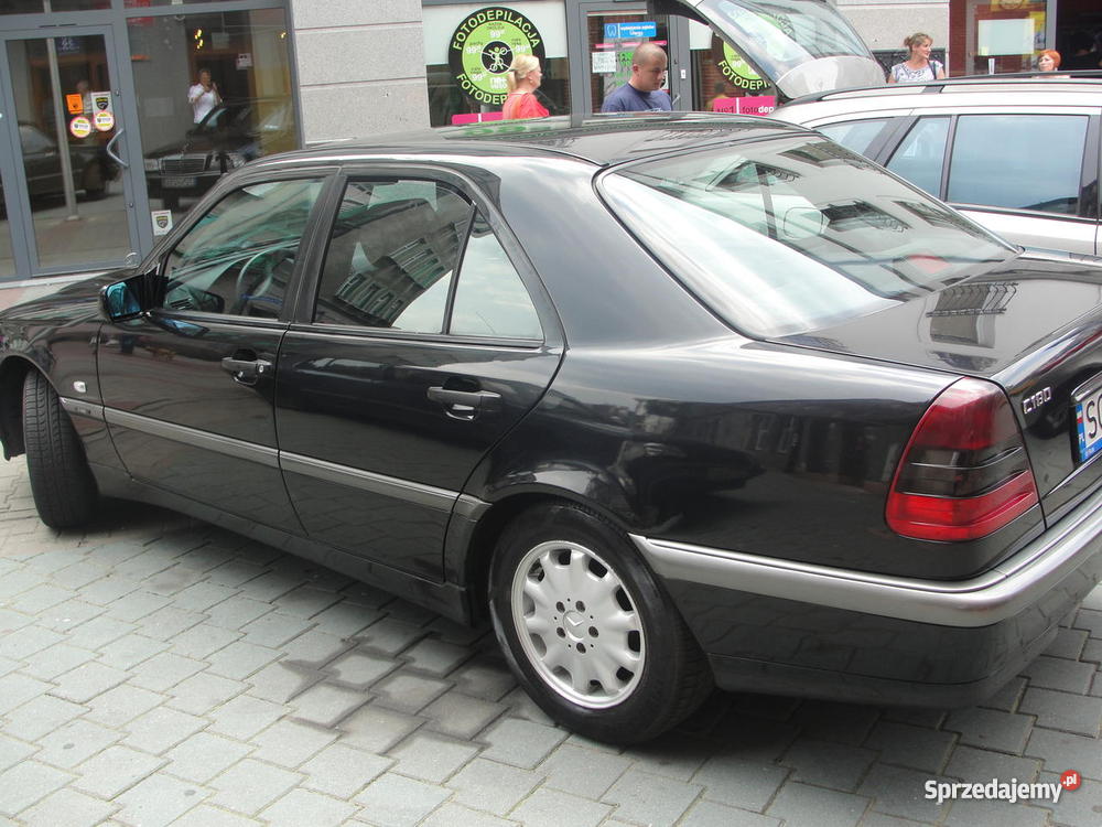 MercedesaBenz klasy C W202 z roku 1997 r lakier metallic Sosnowiec