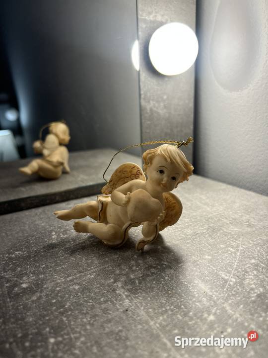 Figura figurka anioł aniołek np do szopki