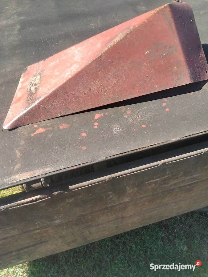 Nadkola do błotników ciągnika C 330