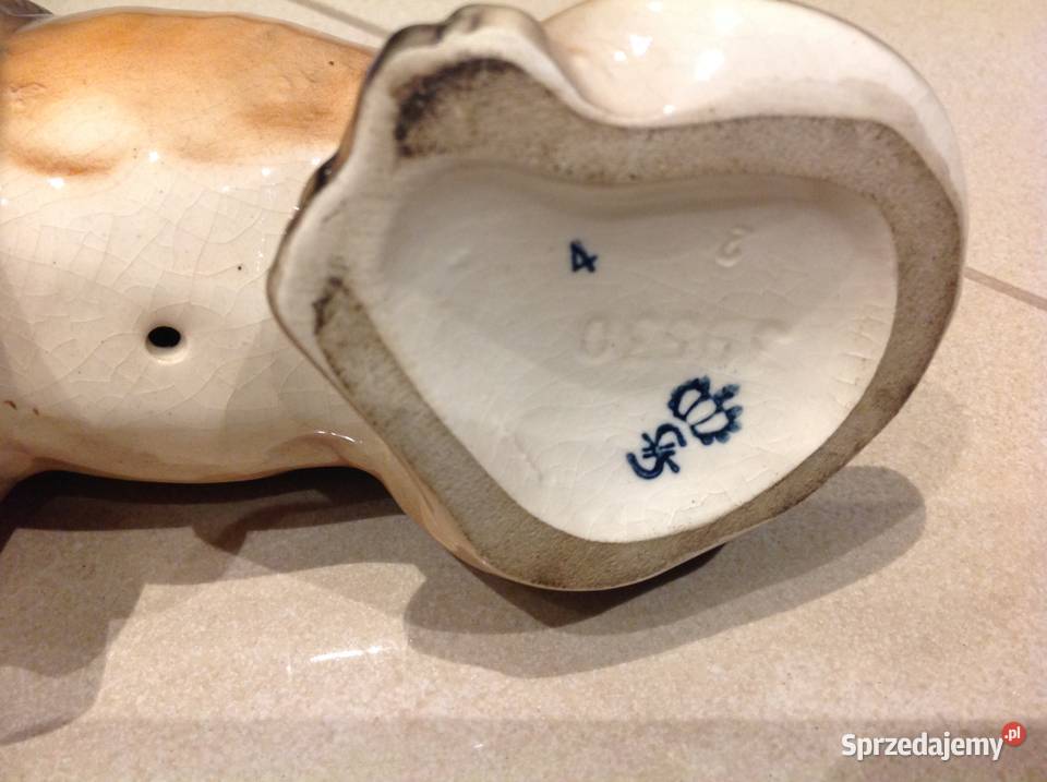 Stara Porcelanowa Figurka Jamnik Pies Sygnowana