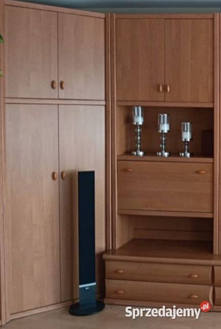 Komplet mebli do salonu garderoby sprzedam