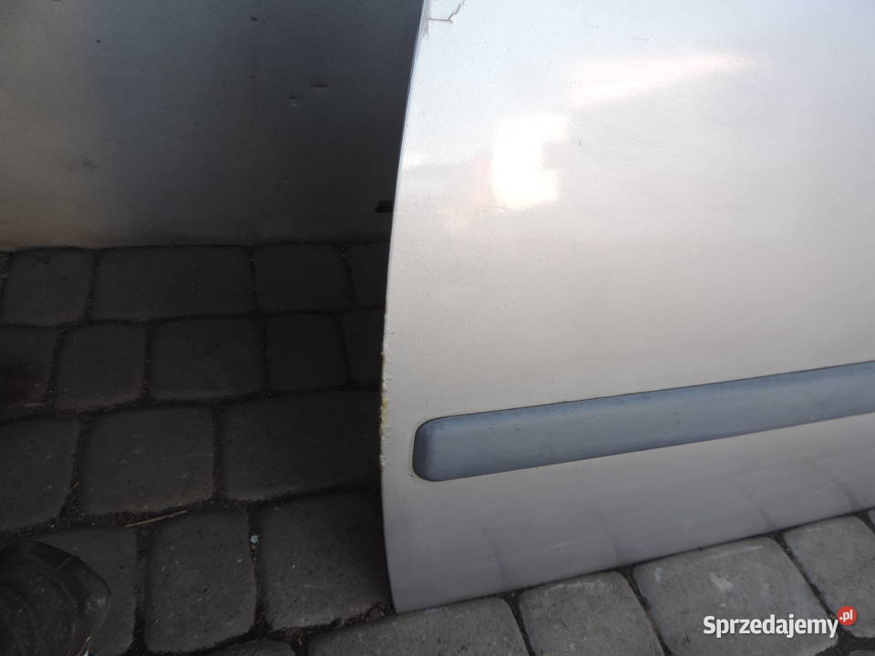 Drzwi lewy przód Astra 2 sedan kolor z147 osobowe małopolskie Nowy Sącz