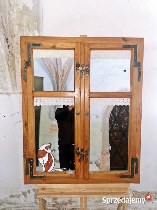 Stare okno wiejskie przerobione na lustro Lubomierz