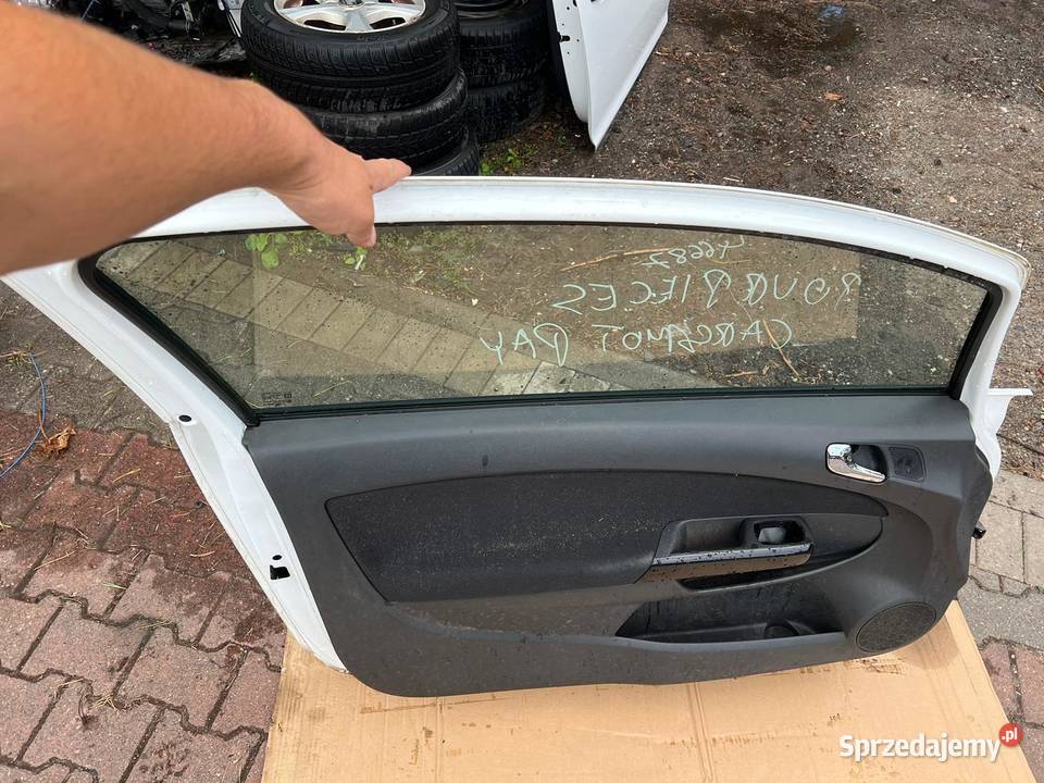 DRZWI LEWY PRZÓD OPEL CORSA D Z474 3D osobowe Drzwi wielkopolskie