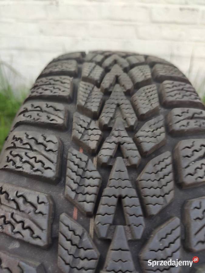 Toyota Yaris Aygo koła opony zima Dunlop Winter Lubań