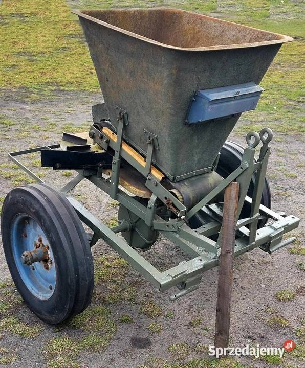 Rozsiewacz nawozu lejek kos amazone rau Wręczyca Wielka