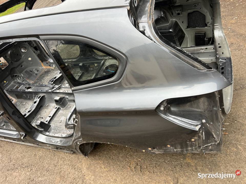 BMW X1 F48 KAROSERIA TYŁ DACH BLOTNIKI PRÓG sprzedam