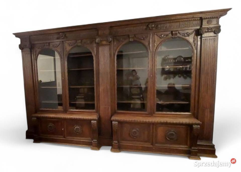 Okazała zabytkowa biblioteka w stylu Wrocław