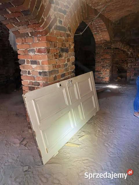 Lokal Lokale Piwnica scisle centrum Rynek Warszawa