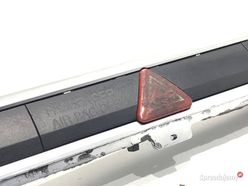 WŁĄCZNIK ŚWIATEŁ AWARYJNYCH AUDI A8 D3