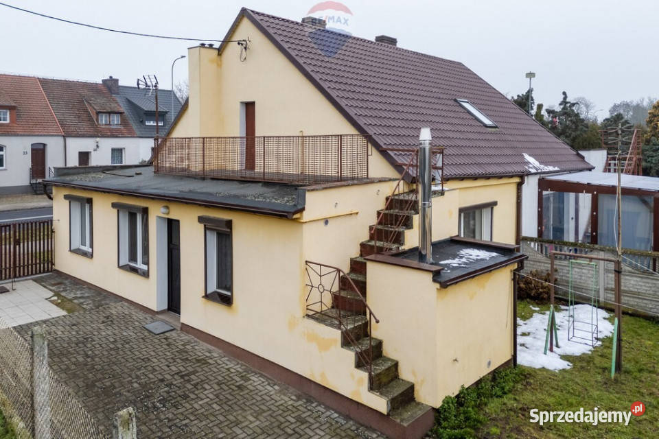 Cerekwica bliźniak z garażem i zapleczem zaraz asfalt