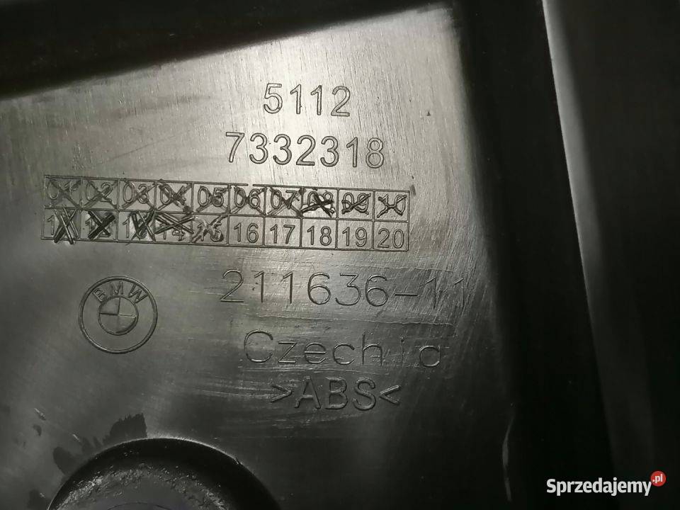 BMW X1 F48 F49 MOCOWANIE ŚLIZG ZDERZAK PRAWY TYŁ Pozostałe Części samochodowe wielkopolskie