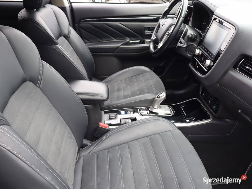 Mitsubishi Outlander 24 PHEV poduszka powietrzna Katowice