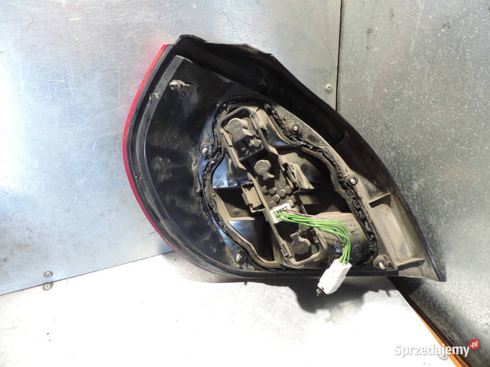 NISSAN ALMERA N16 LIFT LAMPA PRAWY TYŁ TYLNA prawe Nowy Sącz