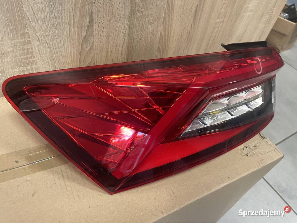 Skoda Kodiaq lampa lewy tył Kozubszczyzna