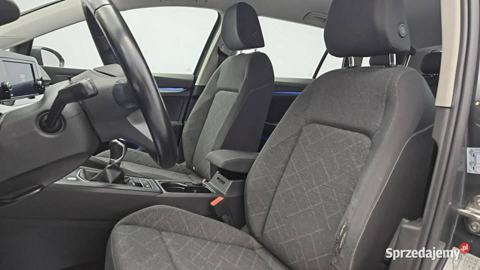 Volkswagen Golf 20 TDI Life Z Polskiego Salonu nieuszkodzony Warszawa