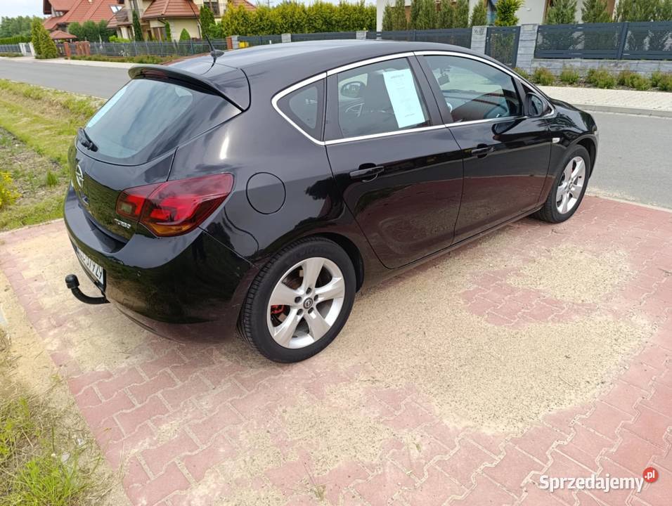 Sprzedam Opel Astra J 16 Turbo 180 LPG 2010 nieuszkodzony Skierniewice