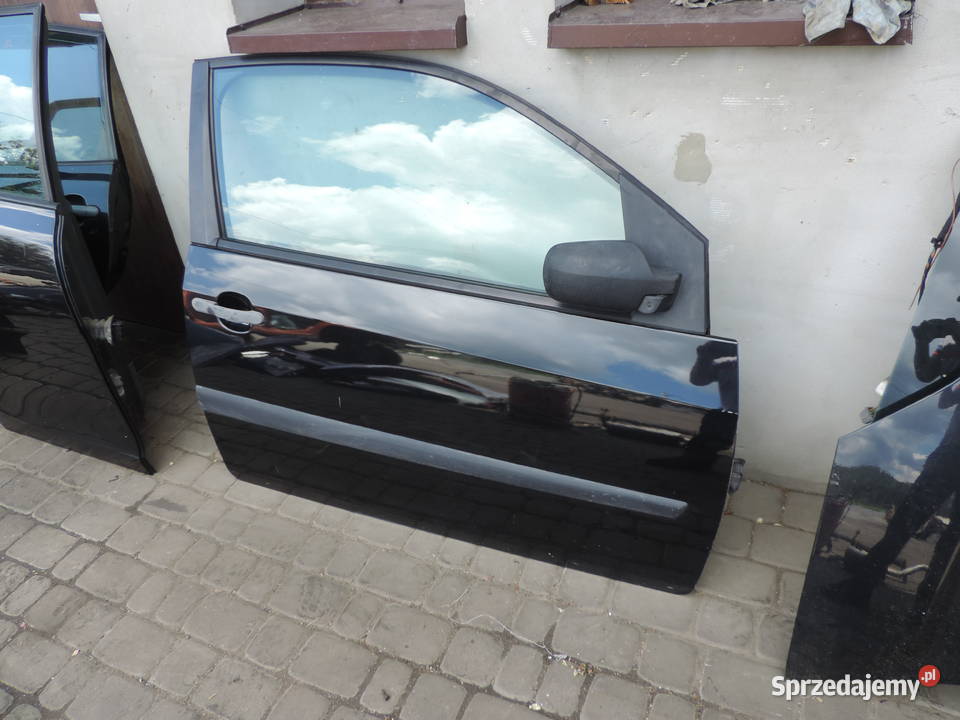 DRZWI PRAWY PRZÓD FORD FIESTA MK6 FL 3D Rok produkcji 2003