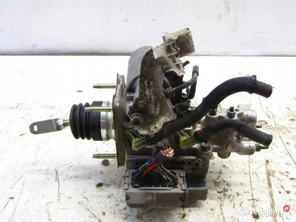 POMPA SERWO HAMULCOWE 18 HYBRID TOYOTA AURIS II