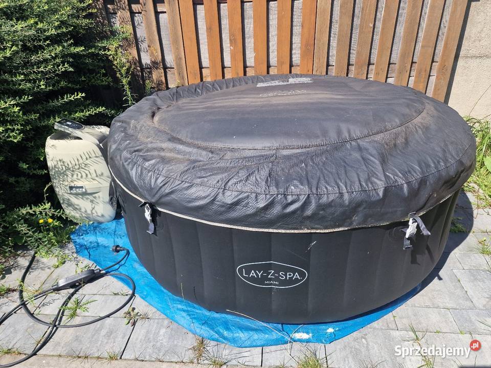 Jacuzzi ogrodowe layzspa z ogrzewaczem Strzebiń sprzedam