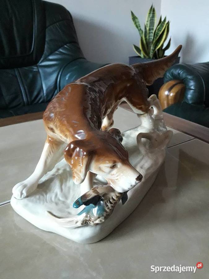 Królewski Royal Dux pies porcelanowy