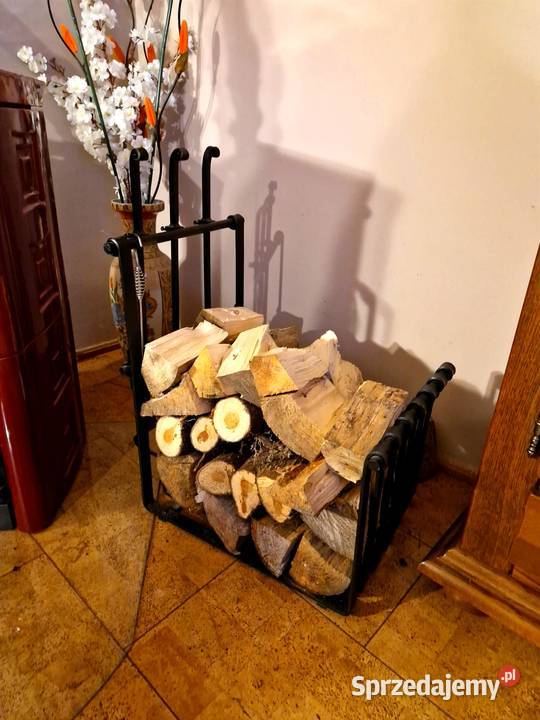 Bordowy kominekkoza zestaw narzędzi