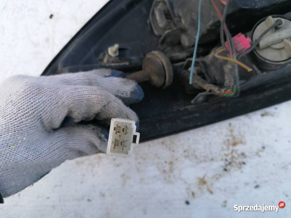 Lampa Prawy Tylnia Mazda 626 osobowe lubelskie sprzedam