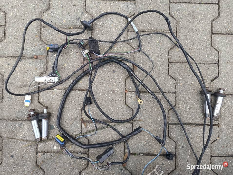 Hak holowniczy oryginalny do Renault Clio 3 III
