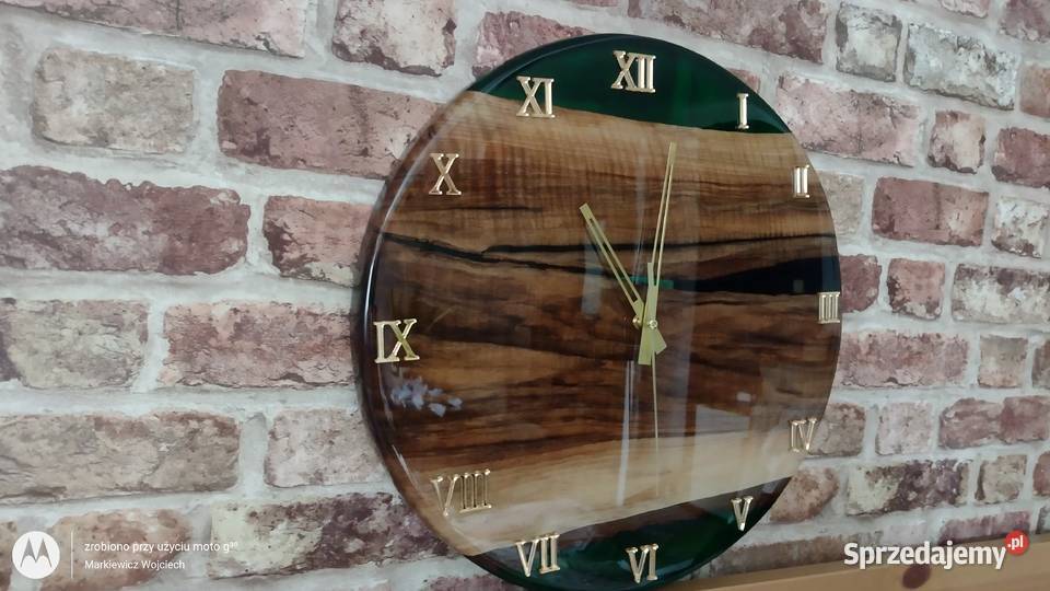 Zegar rękodzieło drewno z żywicą Zamość