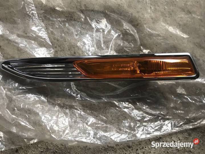 Kierunkowskaz mondeo mk4 lewy 7S7113K354BF Kozy