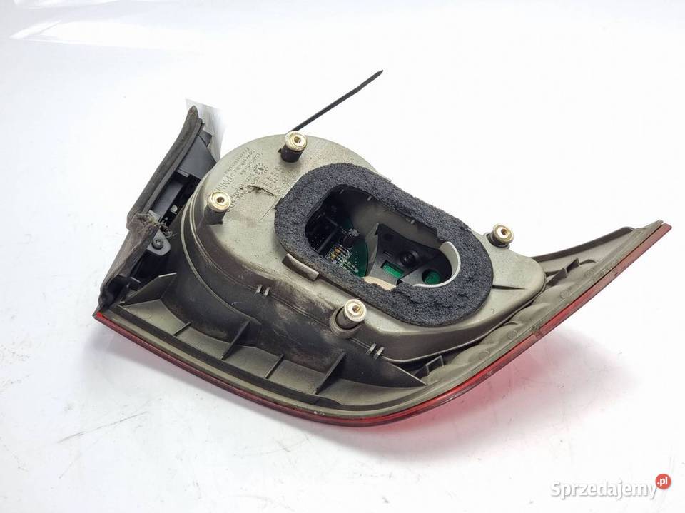 LAMPA PRAWA TYŁ VOLKSWAGEN PHAETON 3D0945096 Motoryzacja Lipno
