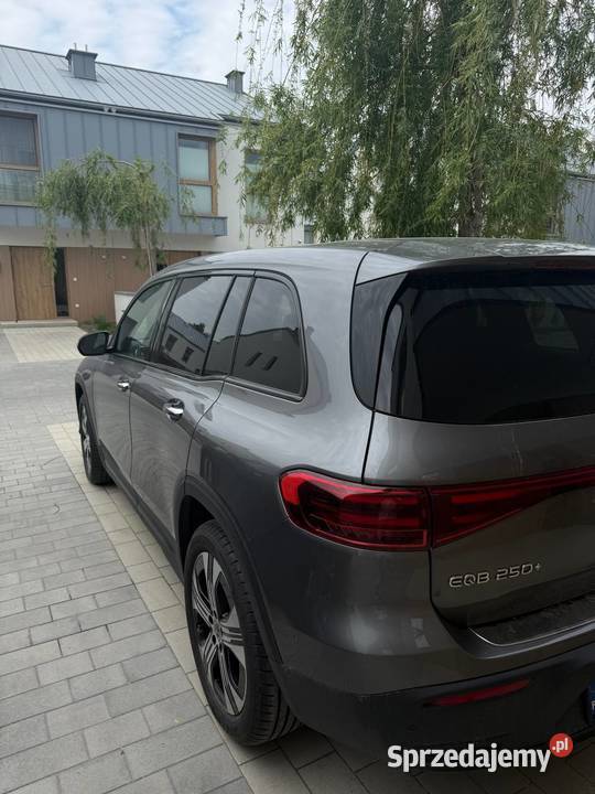 MercedesBenz EQB 250 Electric Art produkcji 2024 sprzedam