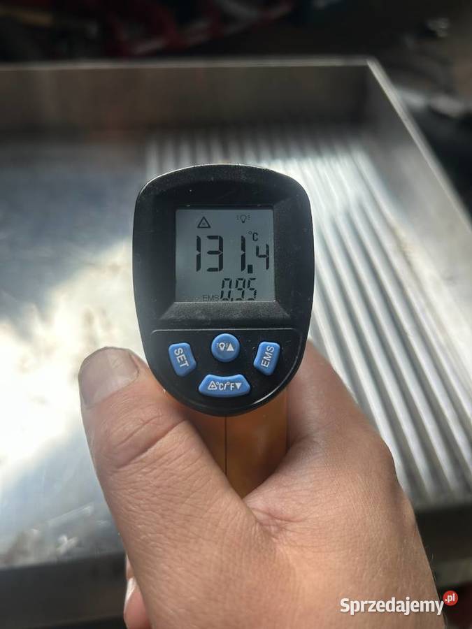 PŁYTA GRZEWCZA SARO GŁADKA RYFLOWANA NASTAWNA