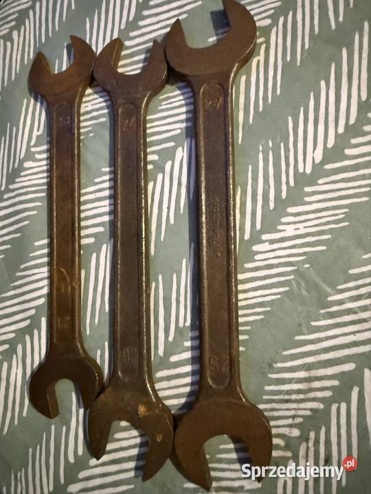 Zestaw polskich kluczy 212324262527 sprzedam