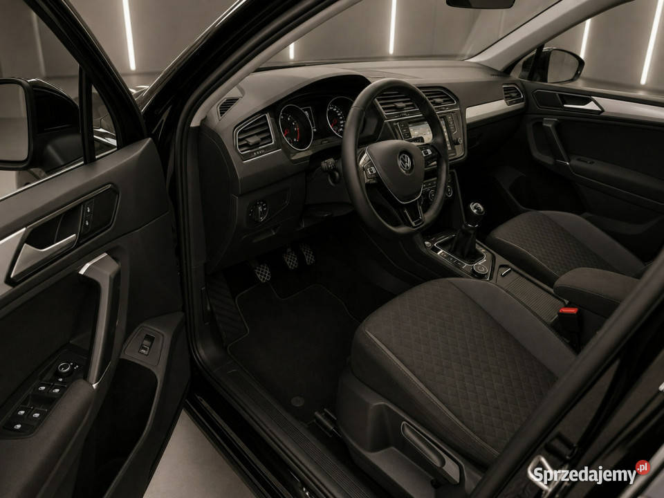 Volkswagen Tiguan 4X420 150 konikamera relingi dachowe Tiguan Żabno
