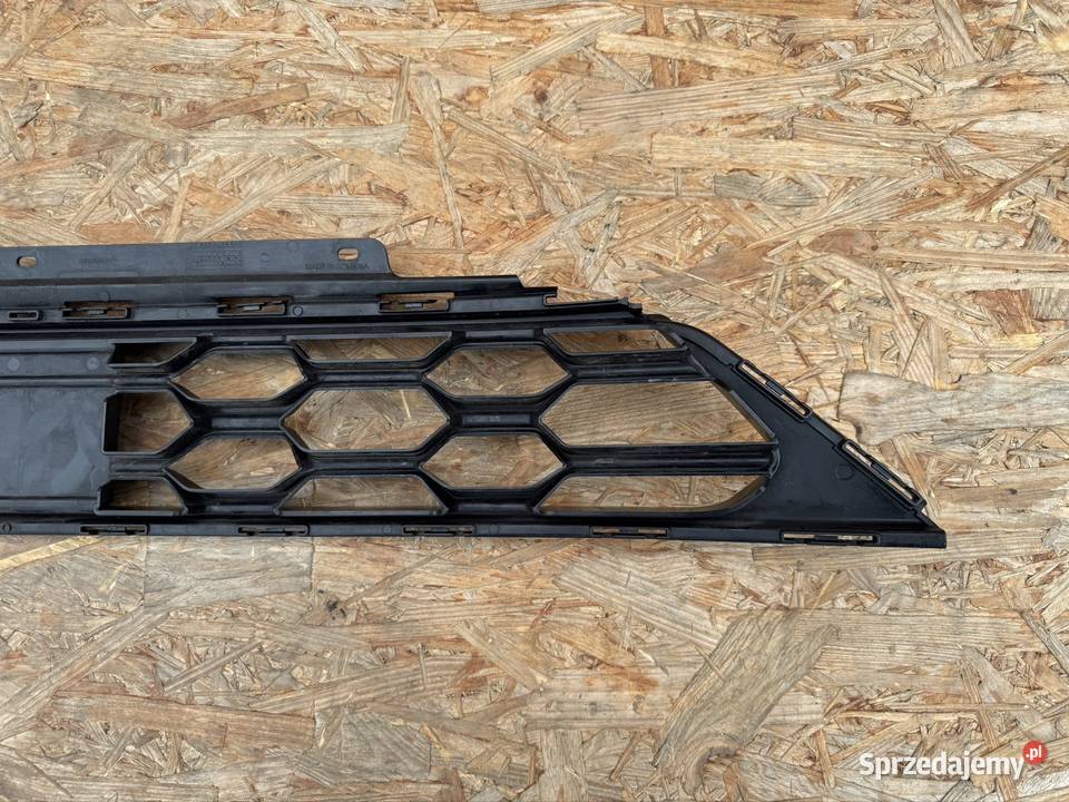 Środkowa kratka zderzaka przód Ford puma mk2 Rok produkcji 2022 Sieraków sprzedam