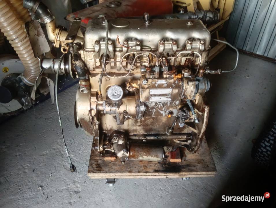Massey Ferguson 35 silnik typ 23C Brzostówka