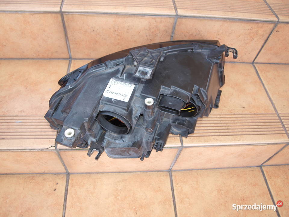 Audi A4 B8 lampa lewa przód zwykła 2007 2011r Motoryzacja Kalisz