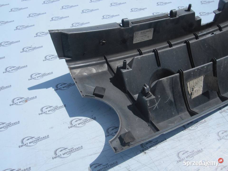 LAND ROVER DISCOVERY III 08r grill atrapa świętokrzyskie