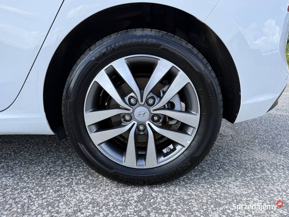 Hyundai i30 14 BENZYNA Klimatyzacja Kamera Ledy MP3 Konin