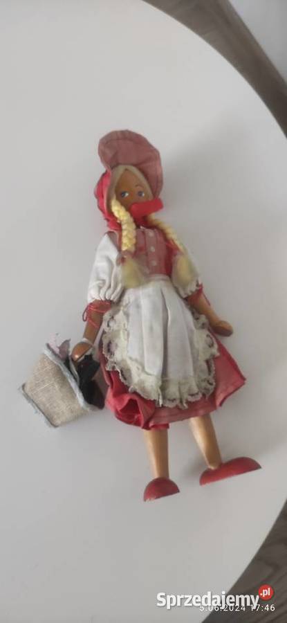 Lalka drewniana czerwony kapturek PRL Rękodzieło