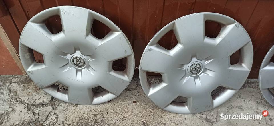 TOYOTA 4 sztuki oryginalne kołpaki 15 Świebodzice