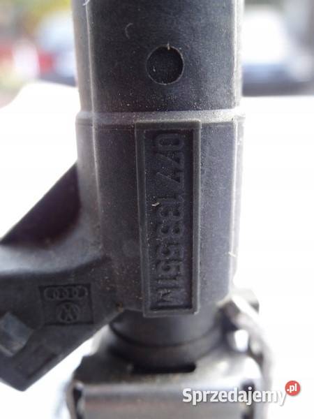 VW TUAREG AUDI A6 A8 D2 LISTWA WTRYSKOWA 37 42 Przemęt sprzedam